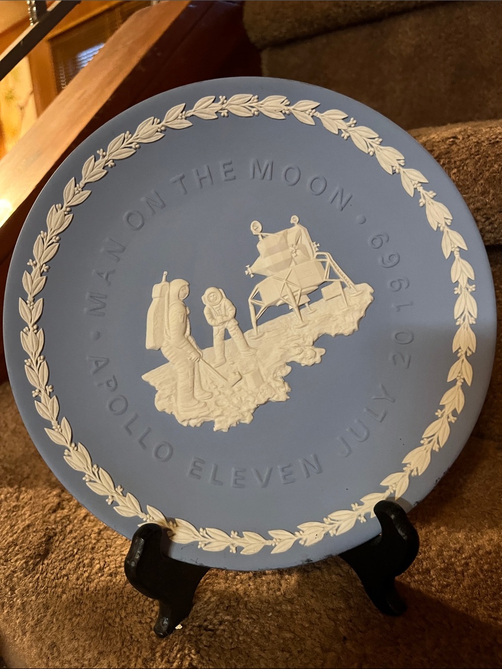 Wedgwood vintageCommemorative 'Man on the Moon' Decorative Plate - Blue & White